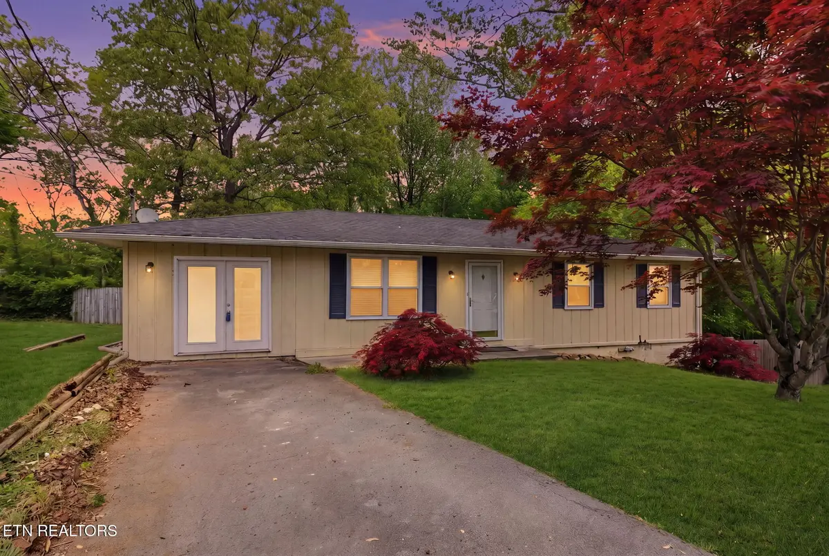 3420 Wexgate Rd, Knoxville, TN 37931 - #1