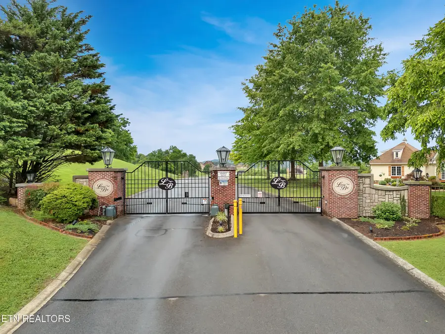 9097 Paradise View Drive, Mooresburg, TN 37811 - #2