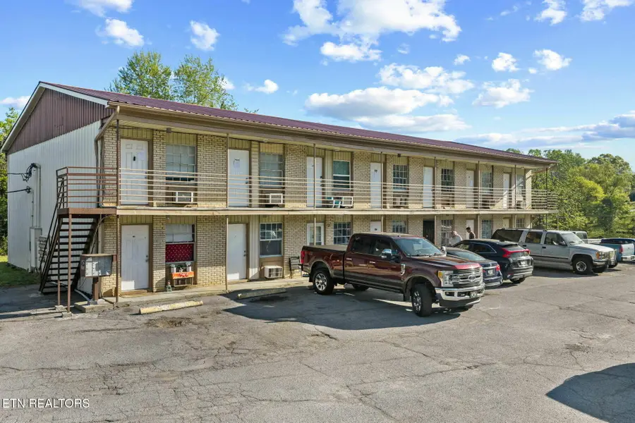 1068 Wooddale Church Rd, Strawberry Plains, TN 37871 - #2