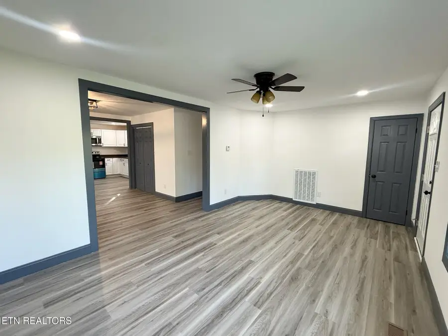 2000 N Park Blvd, Knoxville, TN 37917 - #3