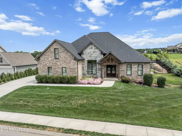 3438 Helmsley Court, Maryville, TN 37803