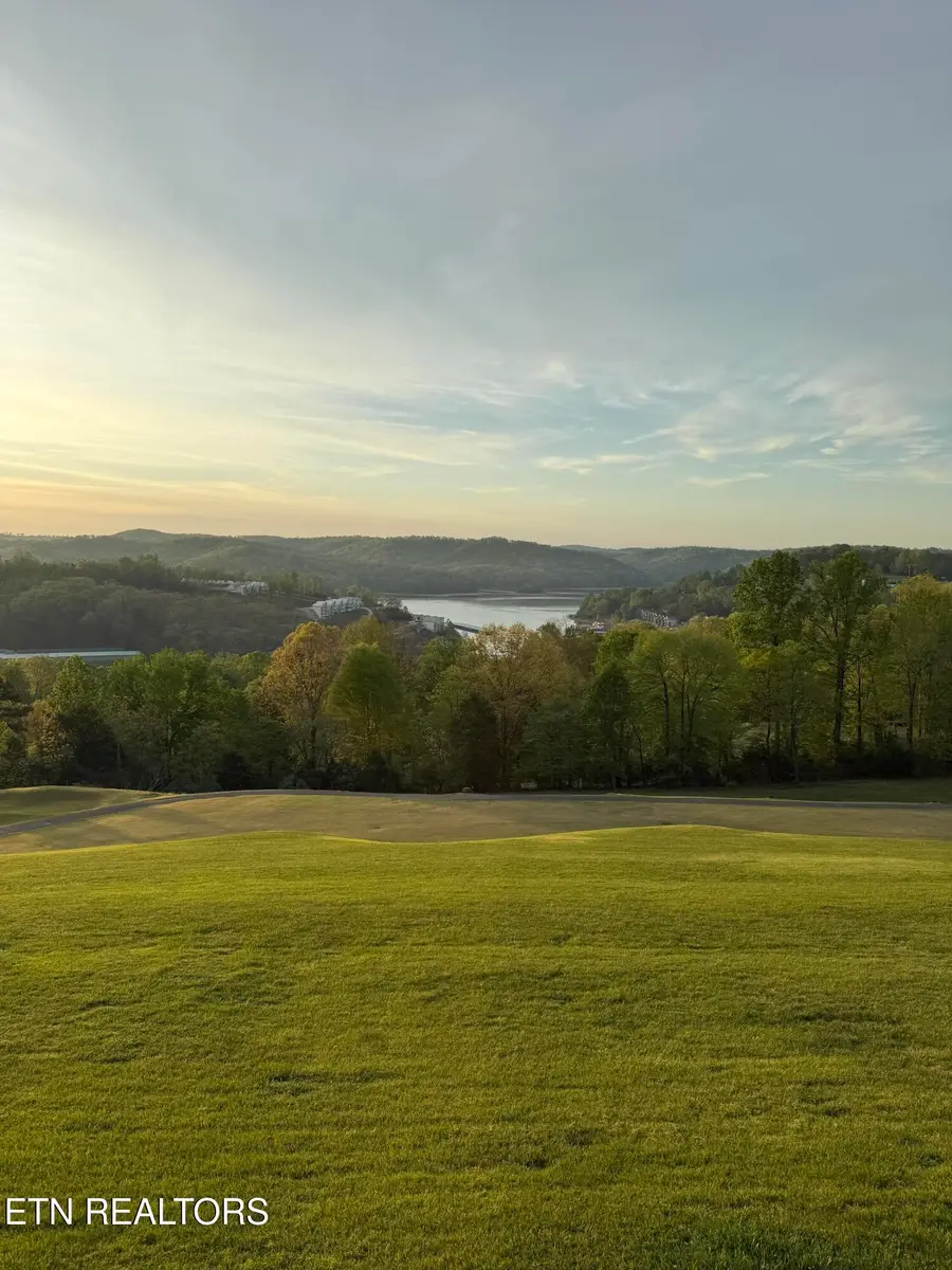 470 Deerfield Rd #6C, Lafollette, TN 37766 - #2