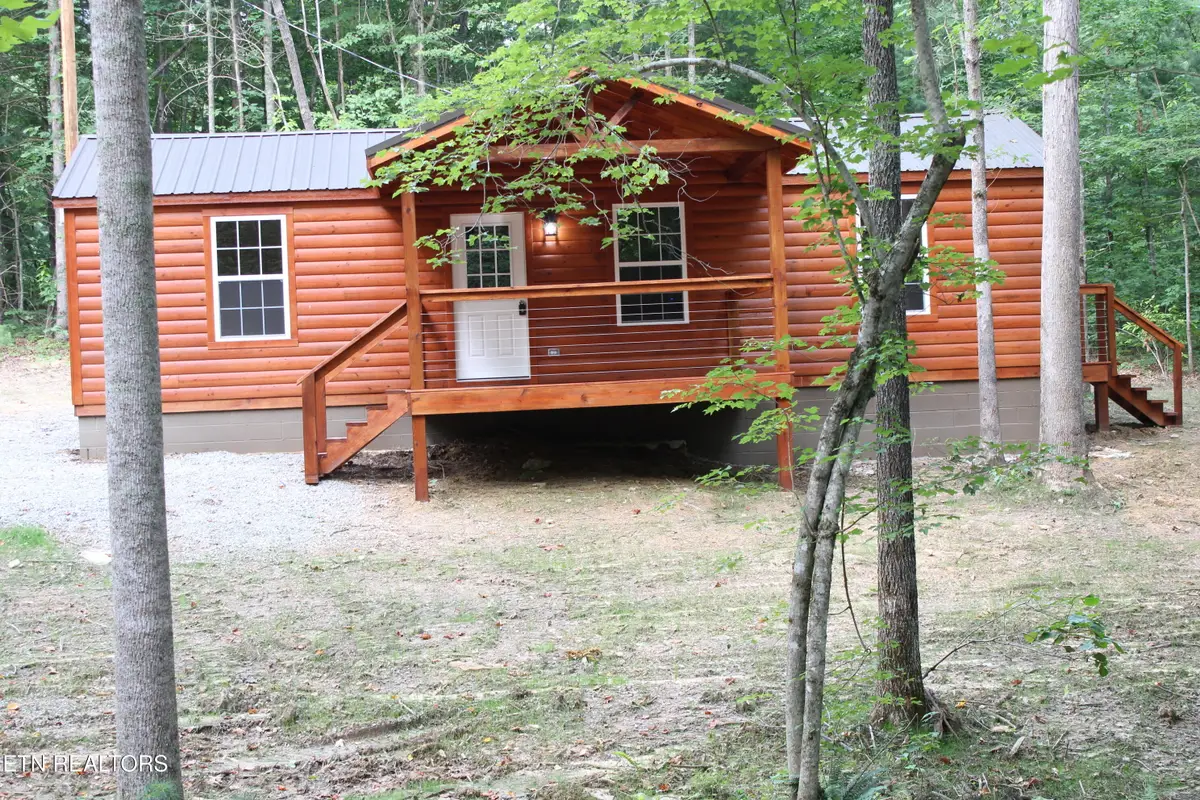 137 John Cox Rd, Deer Lodge, TN 37726 - #1