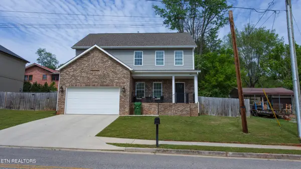 807 Willow Drive, Maryville, TN 37803