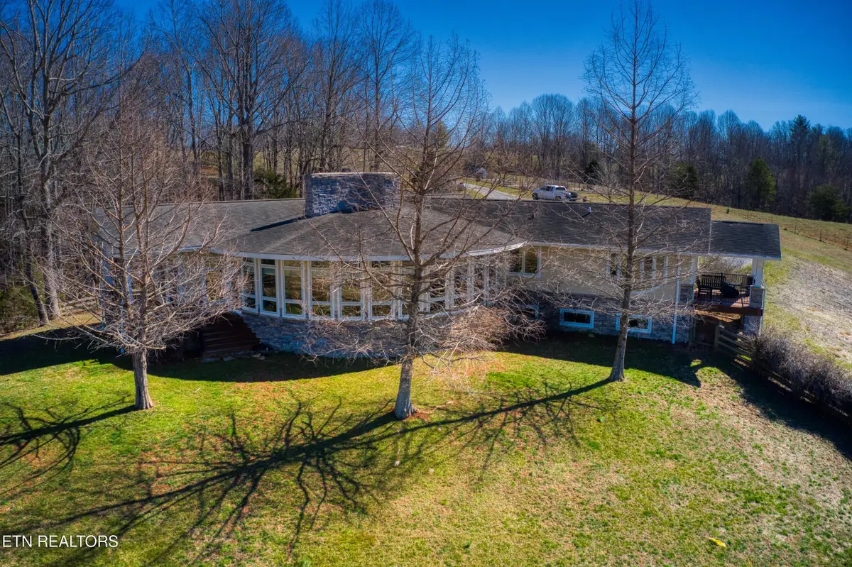 1043 Range Cemetery Rd, Allardt, TN 38504 - #1