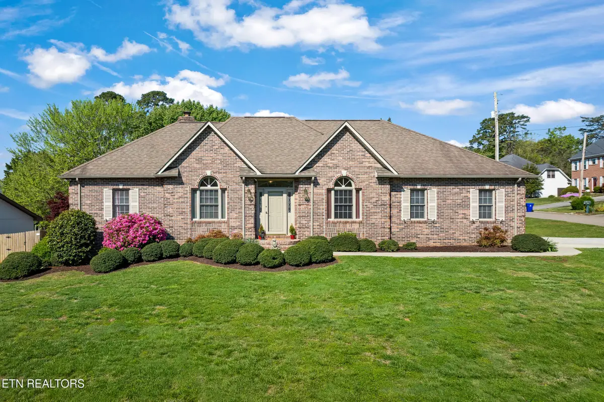 3201 Roanoke Circle, Knoxville, TN 37920 - #1