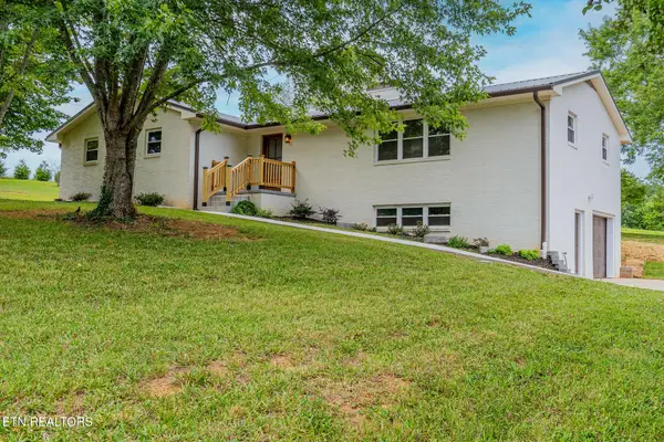 7918 Barker Rd, Corryton, TN 37721