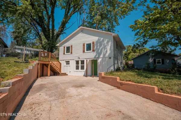 106 Wainwright Rd, Oak Ridge, TN 37830