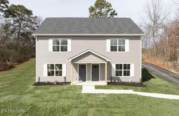 1623 Francis Rd, Knoxville, TN 37909