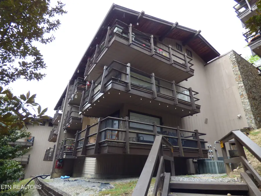 1081 Cove Rd #APT 821, Sevierville, TN 37876 - #3