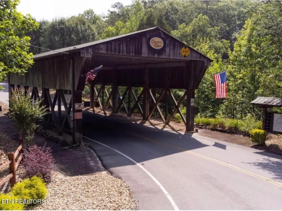 228 Crystal Springs Rd, Rockwood, TN 37854 - #3