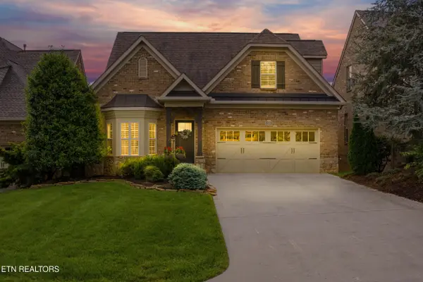 1201 Bishops View Lane, Knoxville, TN 37932