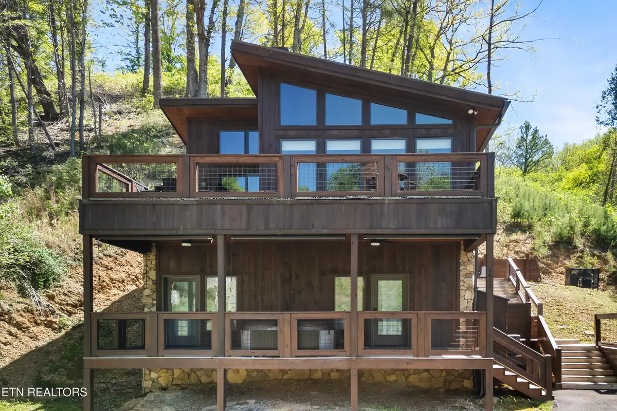 1613 Mitchell Farm Rd, Sevierville, TN 37876 - #1