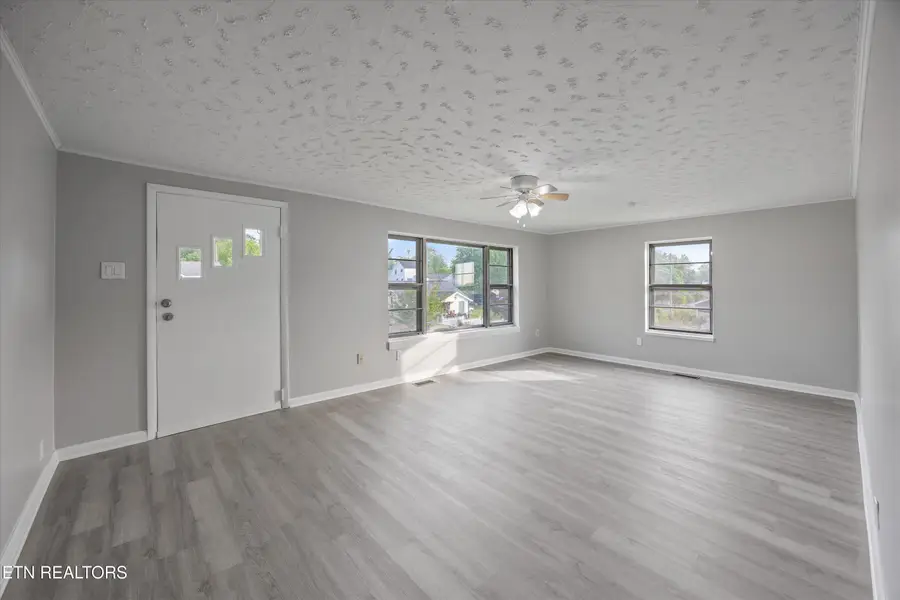 826 Sidebrook Ave, Knoxville, TN 37921 - #2