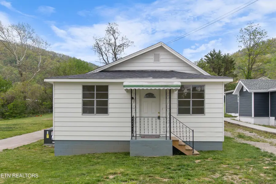 311 E Prospect St, Lafollette, TN 37766 - #2