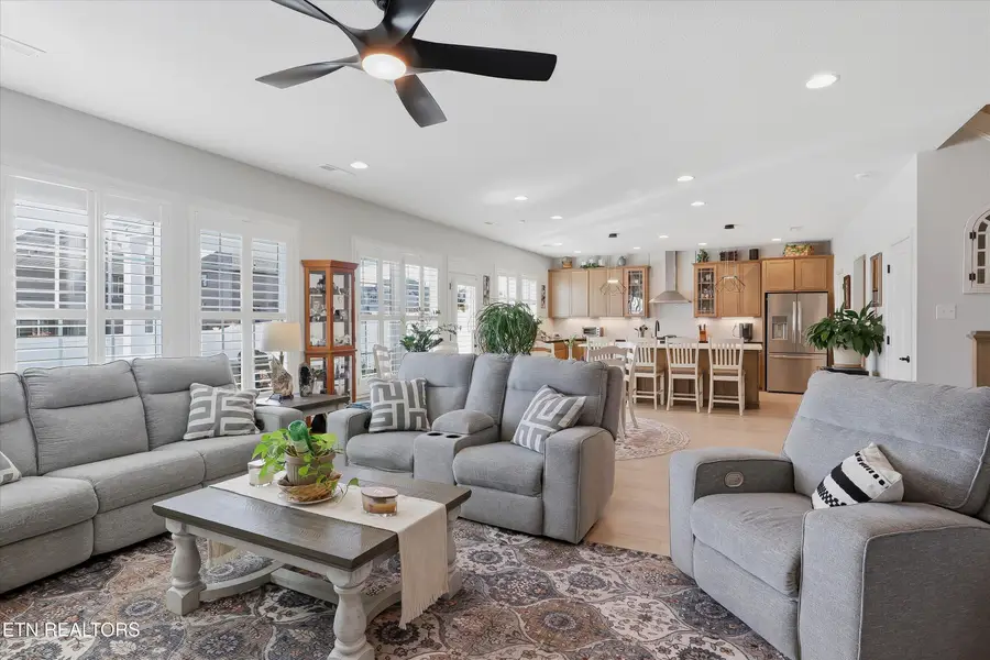 8617 Yellow Aster Rd, Knoxville, TN 37931 - #3