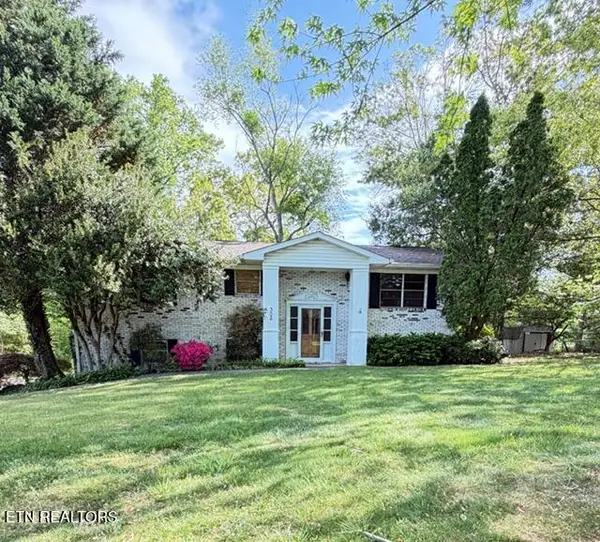 306 Sherwood Drive, Maryville, TN 37801