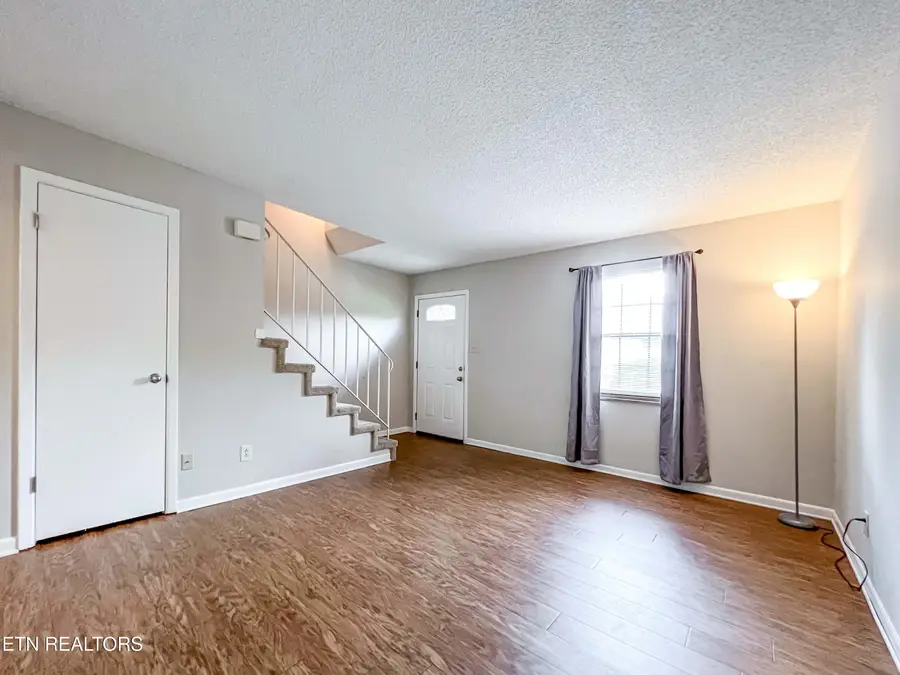 7304 Old Clinton Pike #E, Knoxville, TN 37921 - #2