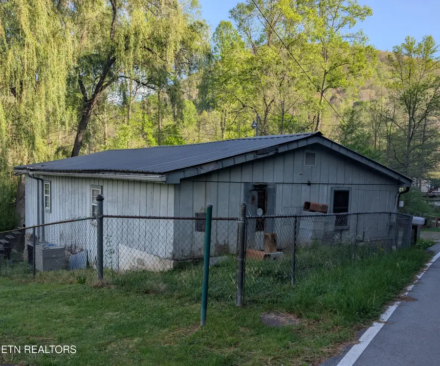 116 Hwy 3448, Stoney Fork, KY 40988 - #2