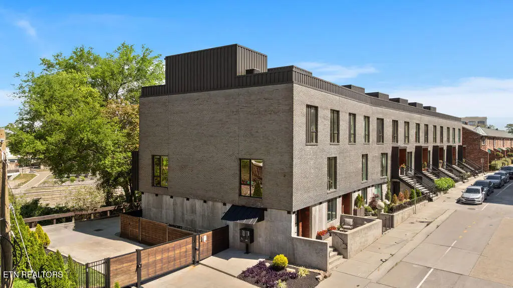 603 W Vine Ave, Knoxville, TN 37902 - #1