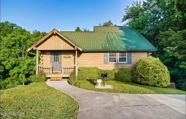 502 Hideaway Ridge Circle, Sevierville, TN 37862