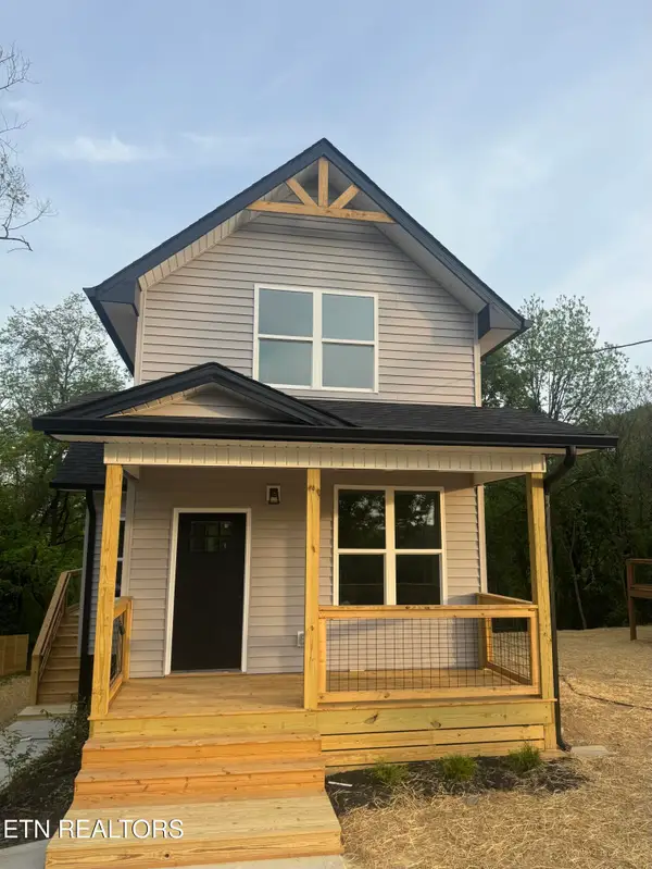 380 Nash Rd, Knoxville, TN 37914