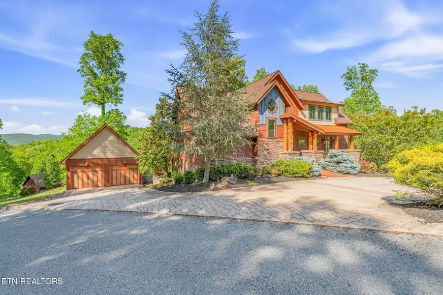 305 Foxwood Drive, Caryville, TN 37714 - #2