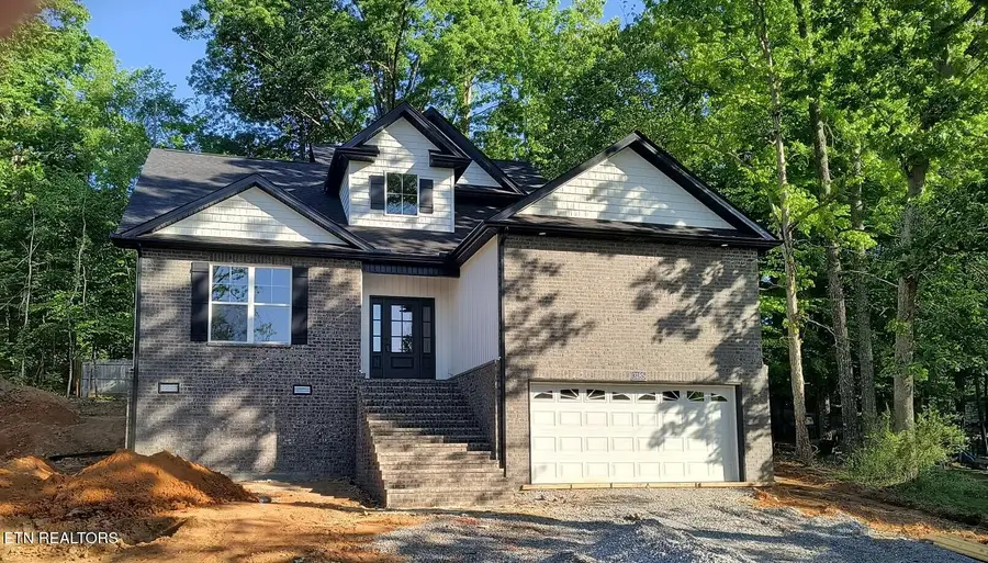 3185 Fairoaks Drive, Maryville, TN 37803 - #2