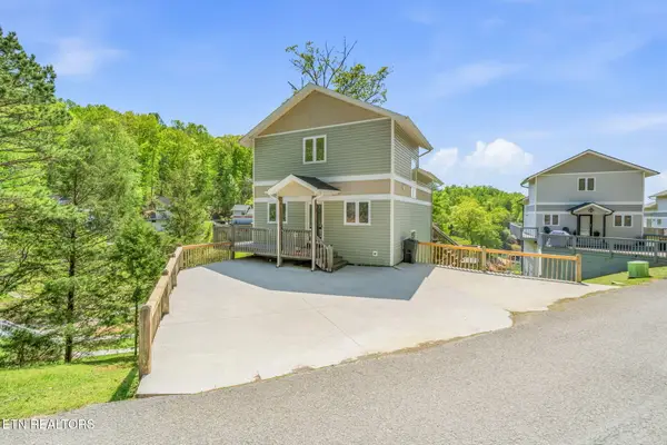 551 Deerwood Lane, LaFollette, TN 37766