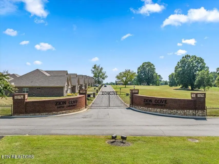 225 Lake View Point, Englewood, TN 37329 - #2