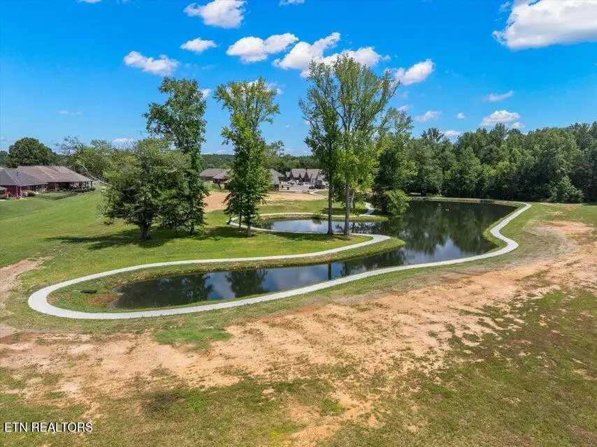 225 Lake View Point, Englewood, TN 37329 - #3