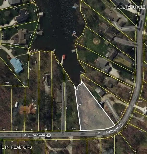 8317 Cherokee Tr, Crossville, TN 38572 - #2