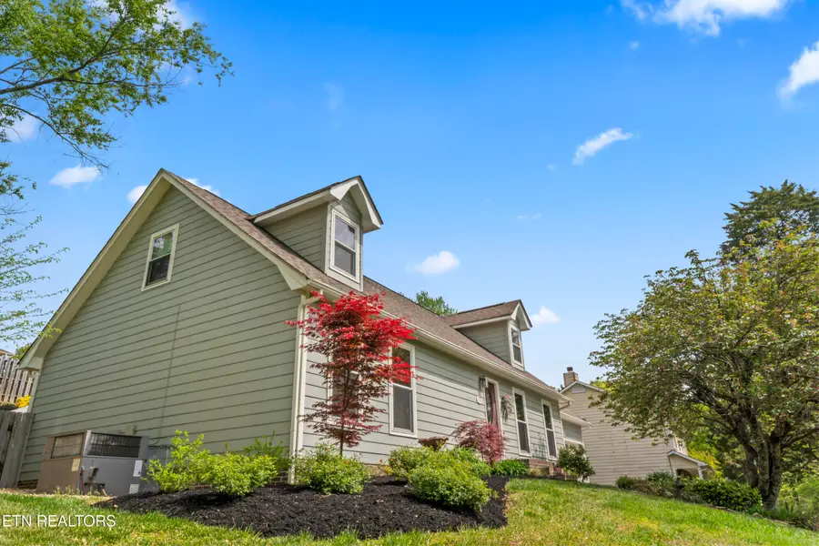 9945 Tierra Verde Drive, Knoxville, TN 37922 - #3
