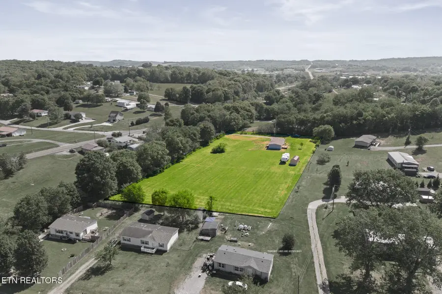 217 Oakland Rd, Sweetwater, TN 37874 - #2