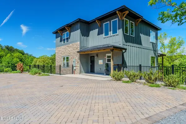 1130 Lee Cardwell Circle #UNIT 5, Pigeon Forge, TN 37863