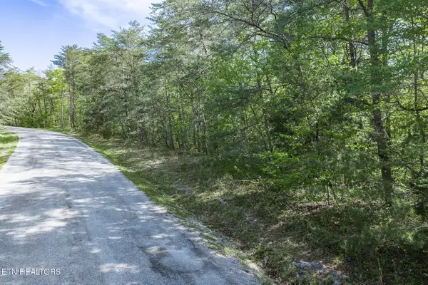 111 Bainbridge Court, Crossville, TN 38558