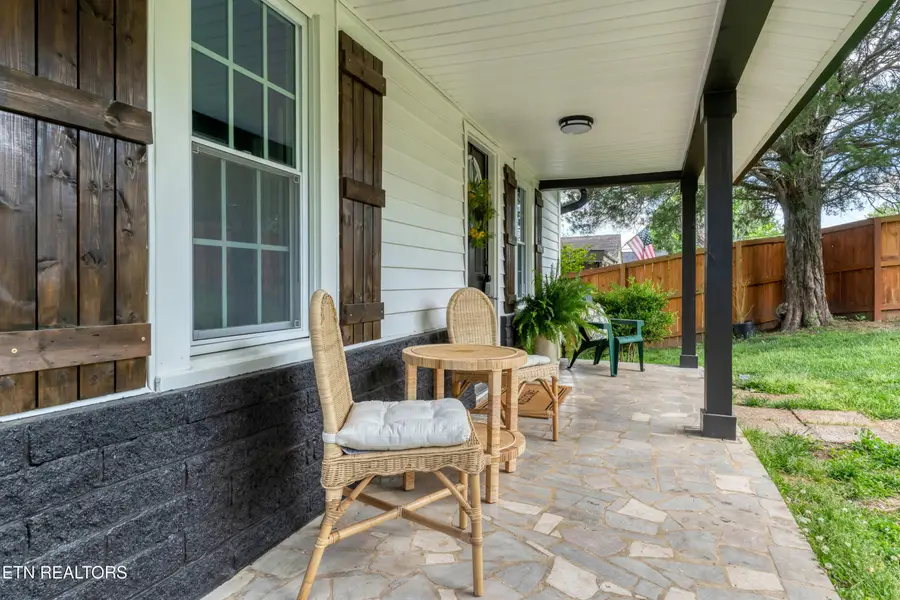 903 N B St, Lenoir City, TN 37771 - #3