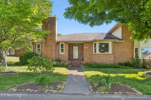 7005 Hunters Tr, Knoxville, TN 37921