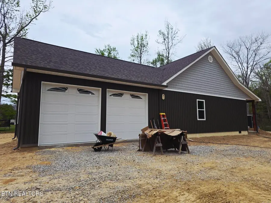 186 Short Leaf Lane, Oneida, TN 37841 - #3