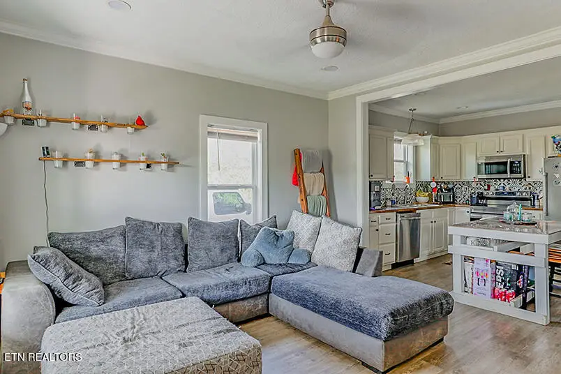 1002 Maryville Pike, Knoxville, TN 37920 - #3