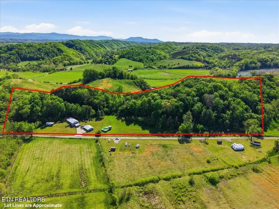 285 Matthews Lane, Mosheim, TN 37818 - #2