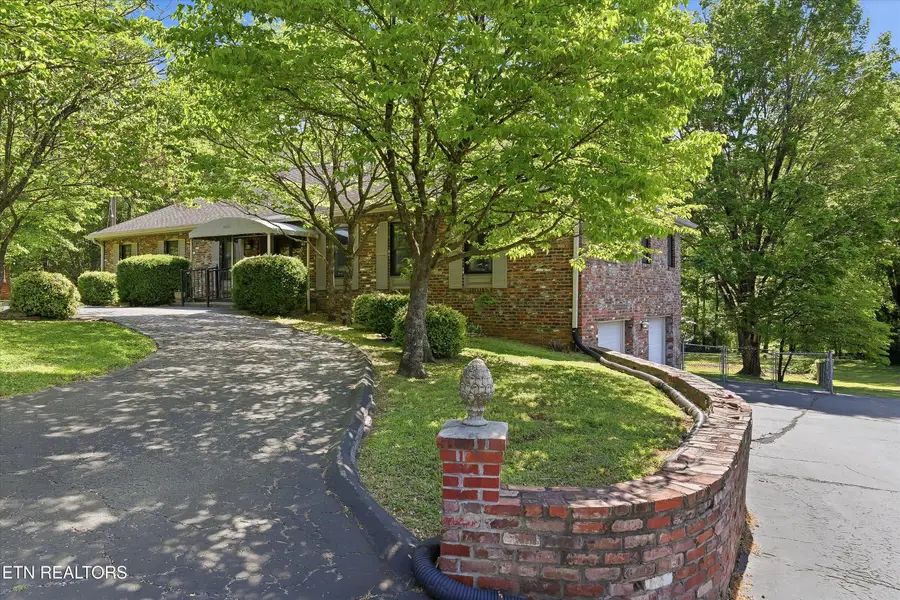 9500 Briarwood Drive, Knoxville, TN 37923 - #2