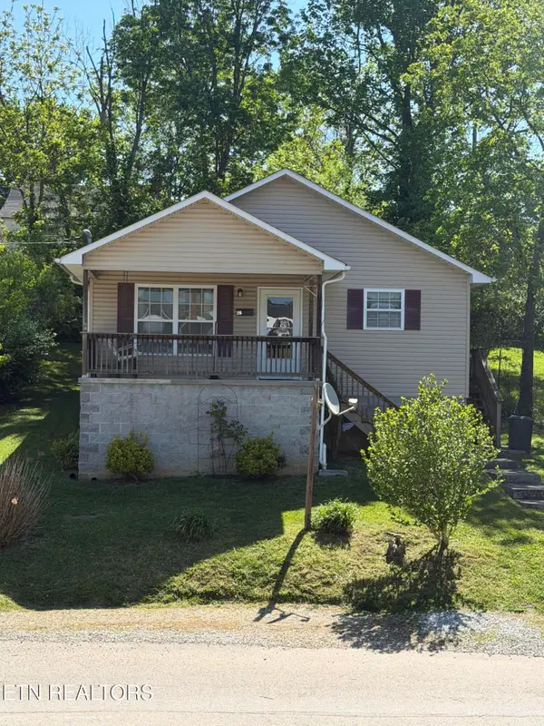 216 N Cross St, Oneida, TN 37841