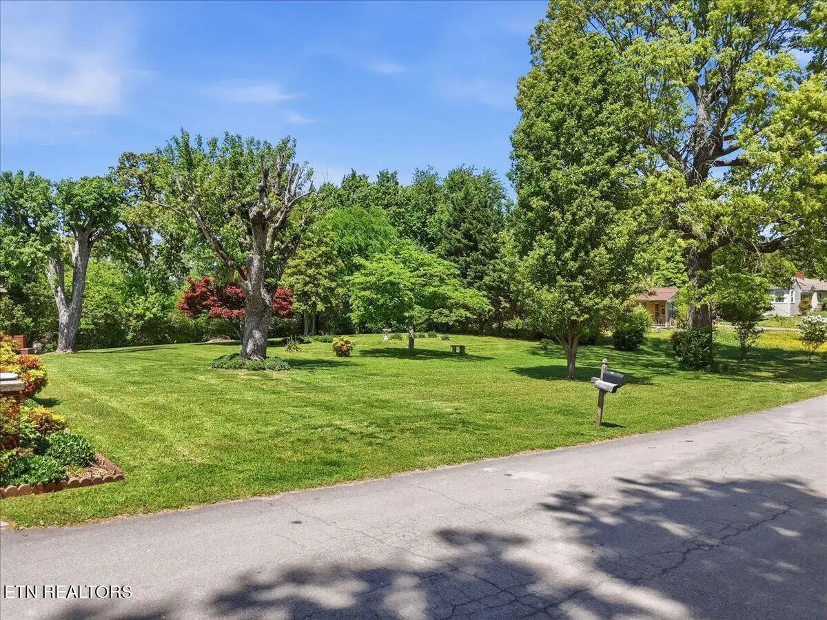 2927 Shady Lane, Maryville, TN 37803 - #1