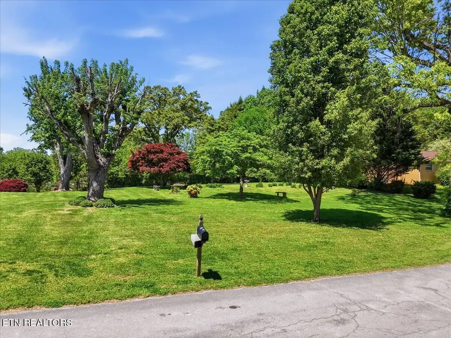 2927 Shady Lane, Maryville, TN 37803 - #2