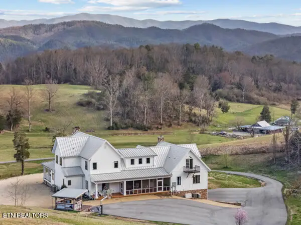 518 Old Cedar Creek Rd Rd, Townsend, TN 37882 - #2