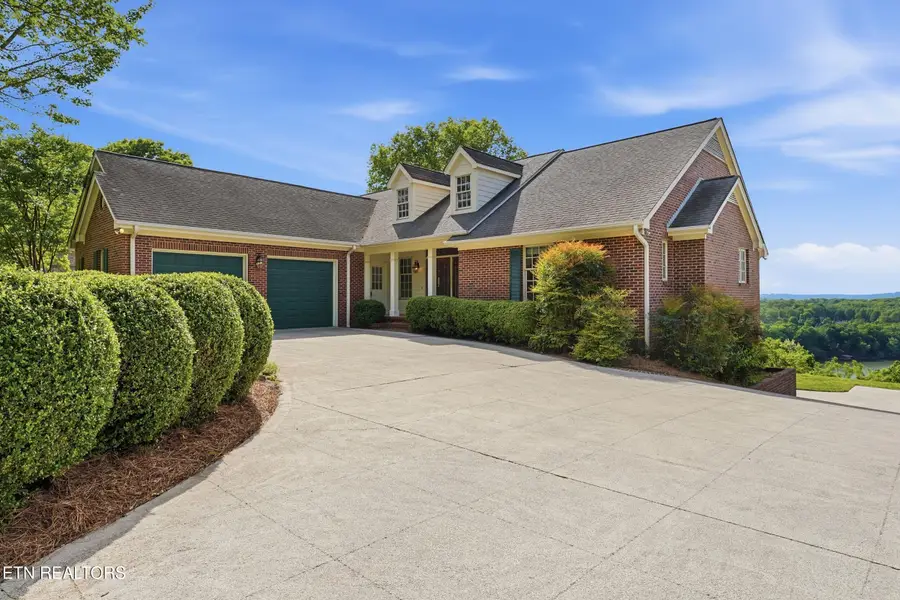 633 Fort Hill St, Loudon, TN 37774 - #3