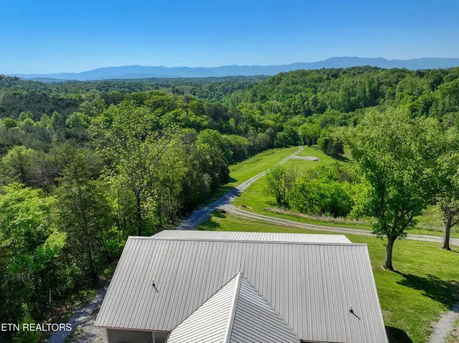 1424 Millican Grove Rd, Sevierville, TN 37876 - #3