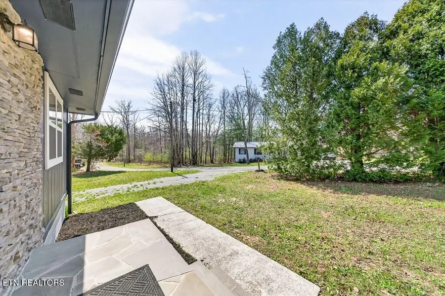 121 Twin Oaks Rd, Pikeville, TN 37367 - #3