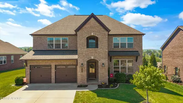 11010 Hunters Knoll Lane, Knoxville, TN 37932